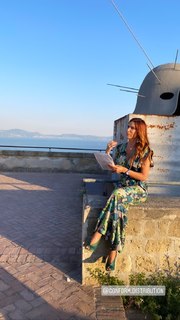 Veronica Maya feet photo thumbnail