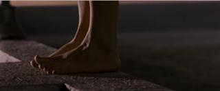 Sarah Michelle Gellar feet photo thumbnail