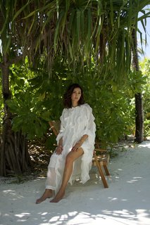 Caterina Balivo feet photo thumbnail