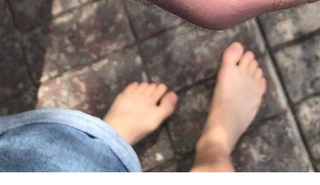 Sarah Catherine Hook feet photo 1