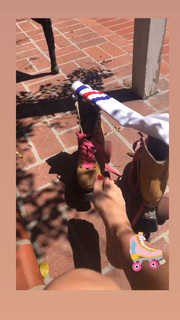 Angela Kinsey feet photo thumbnail