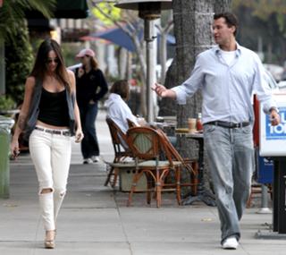 Megan Fox feet photo thumbnail