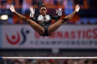 Simone Biles feet photo thumbnail