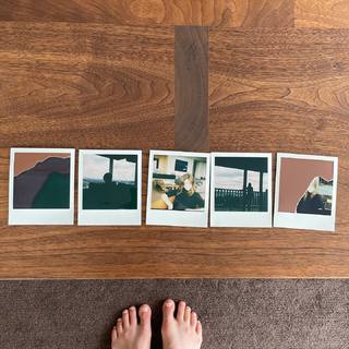 Alexandra Daddario feet photo thumbnail