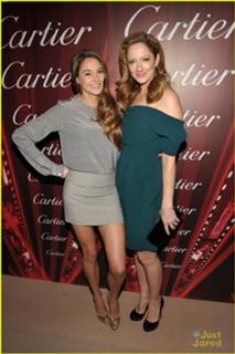 Shailene Woodley feet photo thumbnail
