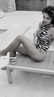 Anna Lewandowska feet photo thumbnail