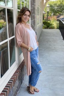 Lisa Robertson feet photo thumbnail