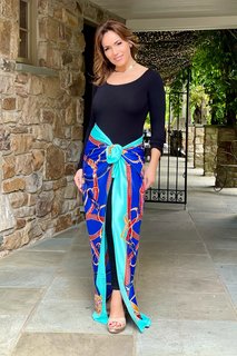 Lisa Robertson feet photo thumbnail