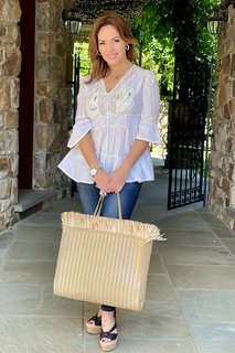 Lisa Robertson feet photo thumbnail