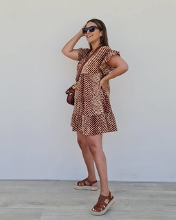 Paula Echevarría feet photo thumbnail