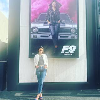 Jordana Brewster feet photo thumbnail