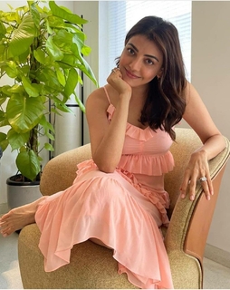 Kajal Aggarwal feet photo thumbnail