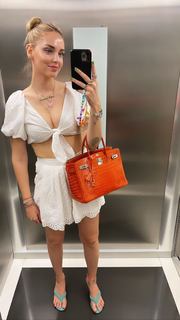 Chiara Ferragni feet photo thumbnail