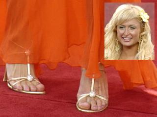 Paris Hilton feet photo thumbnail