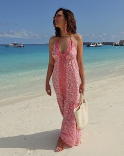 Caterina Balivo feet photo thumbnail