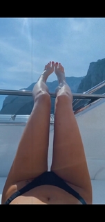 Cristina Buccino feet photo thumbnail