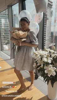 Klaudia Halejcio feet photo thumbnail