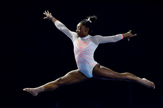 Simone Biles feet photo thumbnail