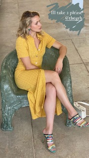 Shantel VanSanten feet photo thumbnail