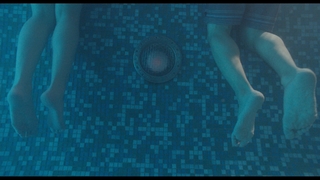 Hailee Steinfeld feet photo thumbnail