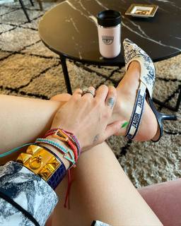 Chiara Ferragni feet photo thumbnail