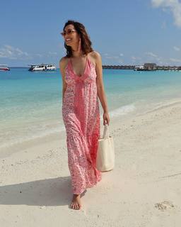 Caterina Balivo feet photo thumbnail
