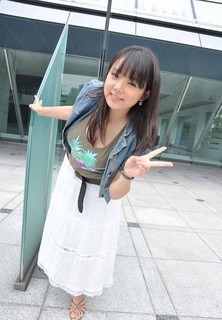 Ai Shinozaki feet photo thumbnail