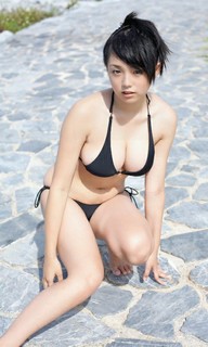 Ai Shinozaki feet photo thumbnail