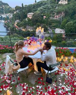Chiara Ferragni feet photo thumbnail