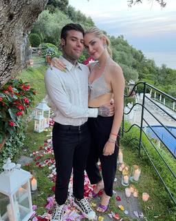 Chiara Ferragni feet photo thumbnail
