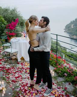 Chiara Ferragni feet photo thumbnail