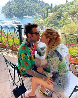 Chiara Ferragni feet photo thumbnail