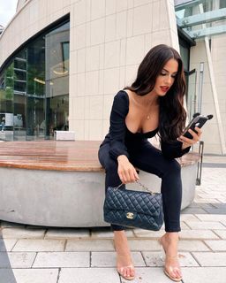 Jessica Lowndes feet photo thumbnail