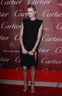 Charlize Theron feet photo thumbnail