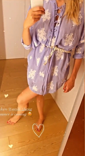Elena Santarelli feet photo thumbnail