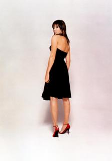 Mandy Moore feet photo thumbnail