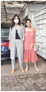 Shilpa Shetty Kundra feet photo thumbnail