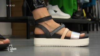 Johanna Klum feet photo 5