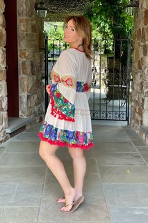 Lisa Robertson feet photo thumbnail