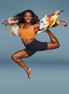 Simone Biles feet photo thumbnail