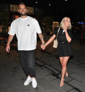 Jorgie Porter feet photo thumbnail