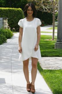 Jennifer Love Hewitt feet photo thumbnail