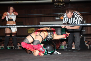 Kanako Urai feet photo thumbnail