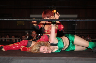 Kanako Urai feet photo thumbnail