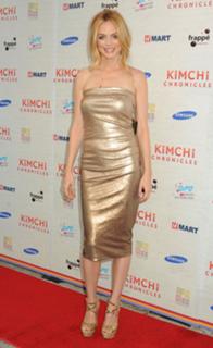 Heather Graham feet photo thumbnail