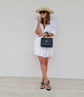Paula Echevarría feet photo thumbnail