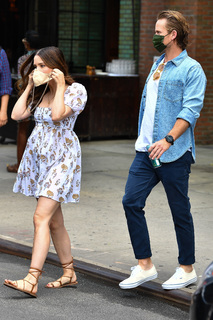 Sophia Bush feet photo thumbnail
