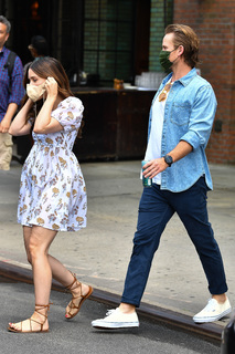 Sophia Bush feet photo thumbnail