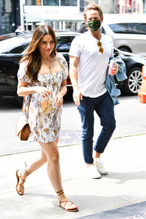 Sophia Bush feet photo thumbnail