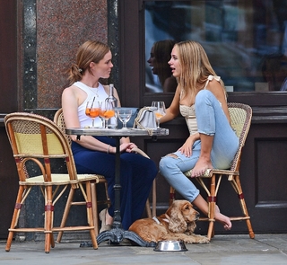 Kimberley Garner feet photo thumbnail
